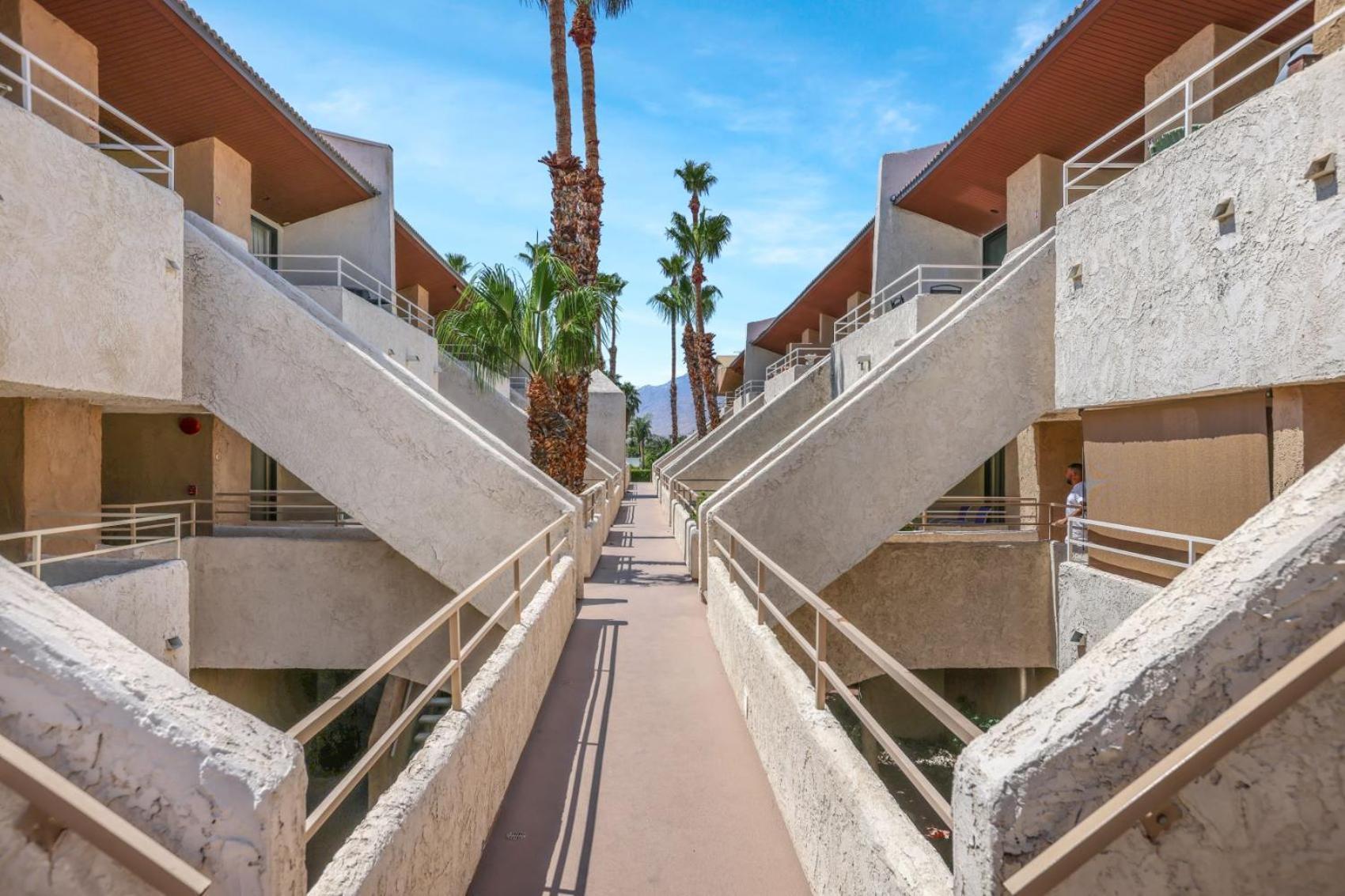 Mountain View Cocoon Inspired By Frida Kahlo With Pool, Hot Tub, Tennis, Downtown Apartment Palm Springs Exterior photo